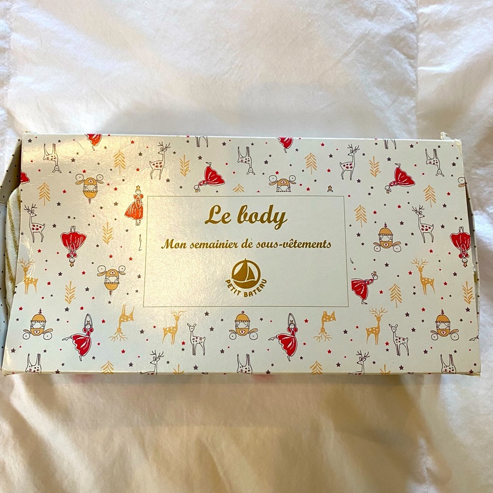 Set of 5 Petit Bateau Holiday Bodysuits, brand new, 3 months